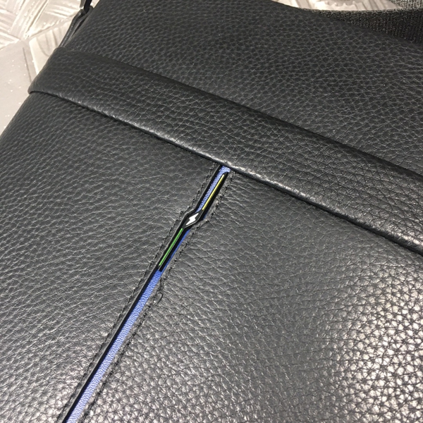 スーパーコピーブランドバッグ側面デザイン